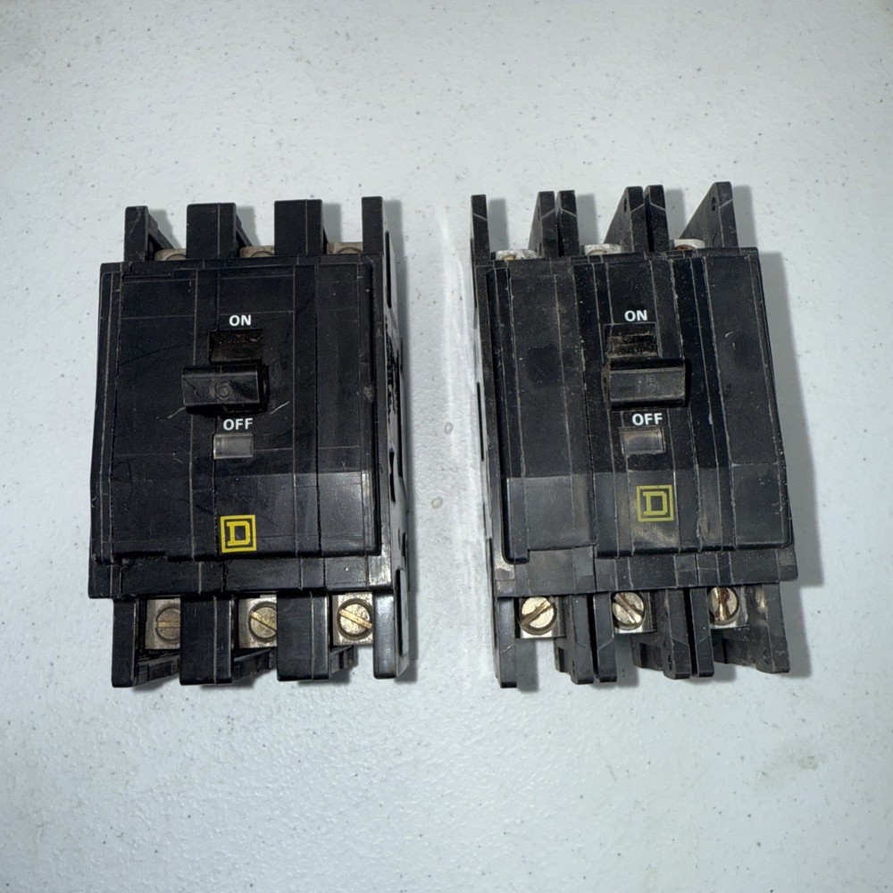 Qou315 Square D 3 Pole 15 Amp 240V Circuit Breaker