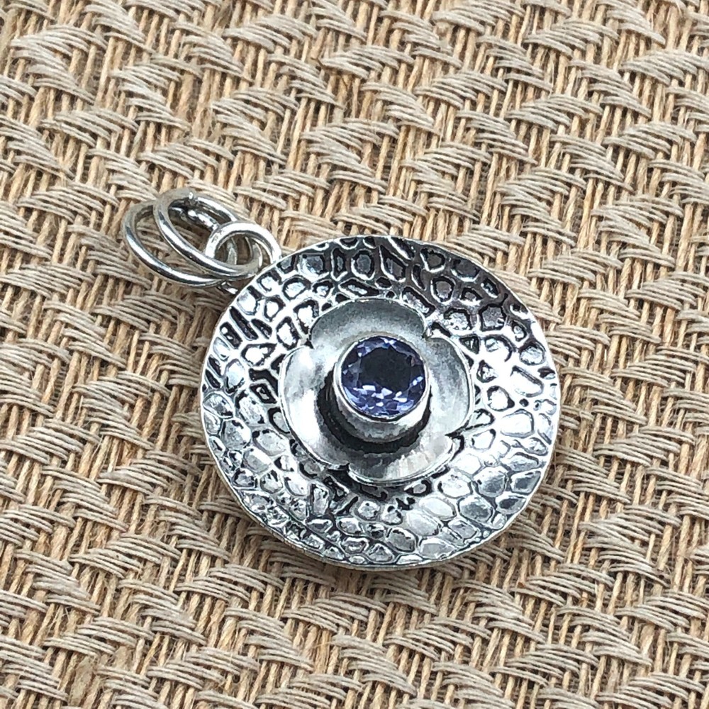 Natural Iolite Gemstone Pendant Handmade 925 Sterling Silver Indian Jewelry