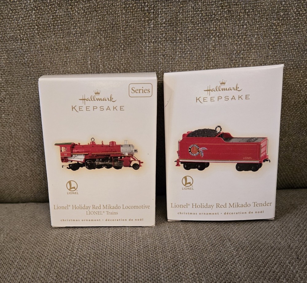Lionel Hallmark Ornament Holiday Red Mikado Steam Locomotive Tender Keepsake Set