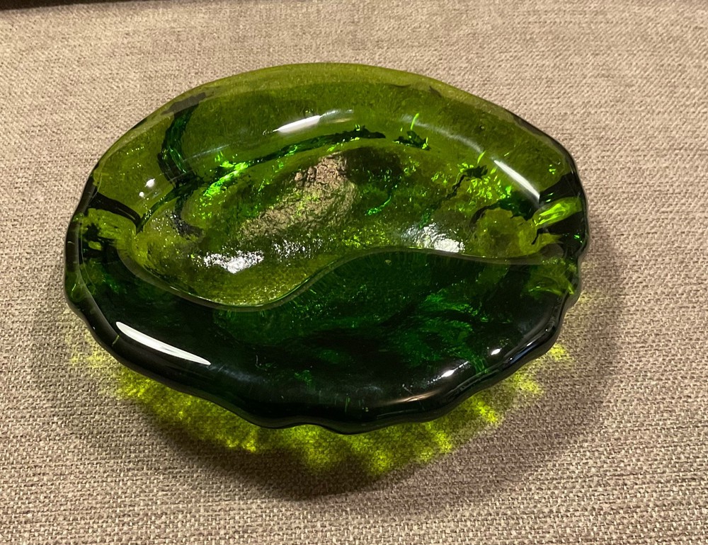 Vintage 1950s Blenko Freeform Blob Olive Green Ashtray Dish