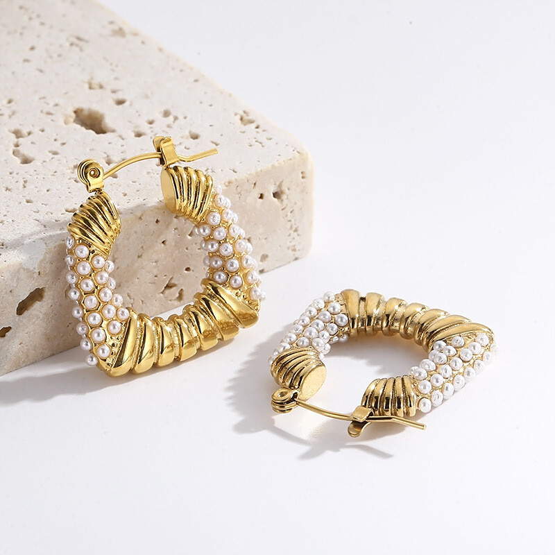 Titanium steel earrings French retro style square pearl earrings for women