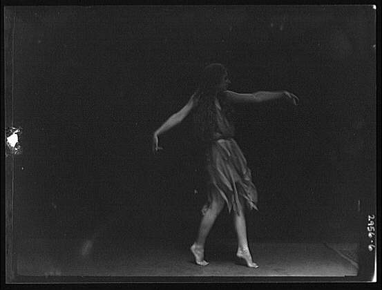 Photo:New York City NY La Tour Miss Dancer 1919 Woman in Costume