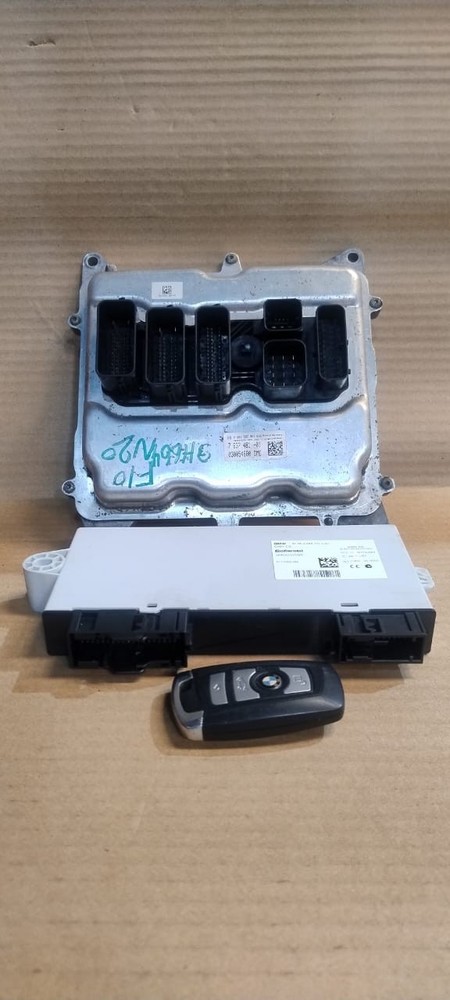 BMW 520i F10 2011 N20 ENGINE CONTROL ECU UNIT SET DME - 7637481