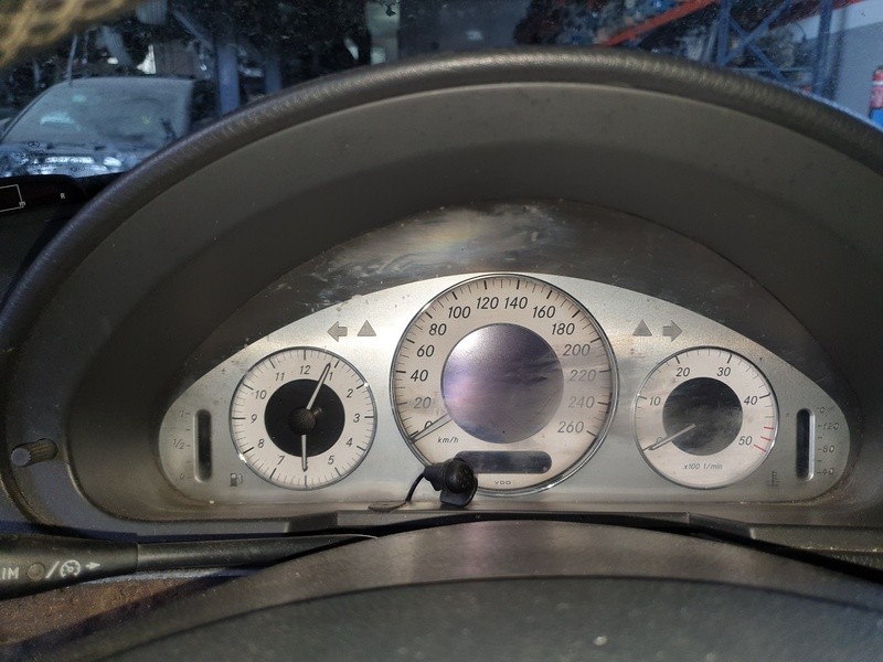 A2115405711 instrument cluster Mercedes E-Class W211 Sedan 2.7 1074002