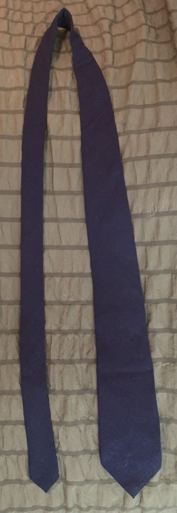 Tom Ford Men's Navy Solid Pointed Tie Necktie