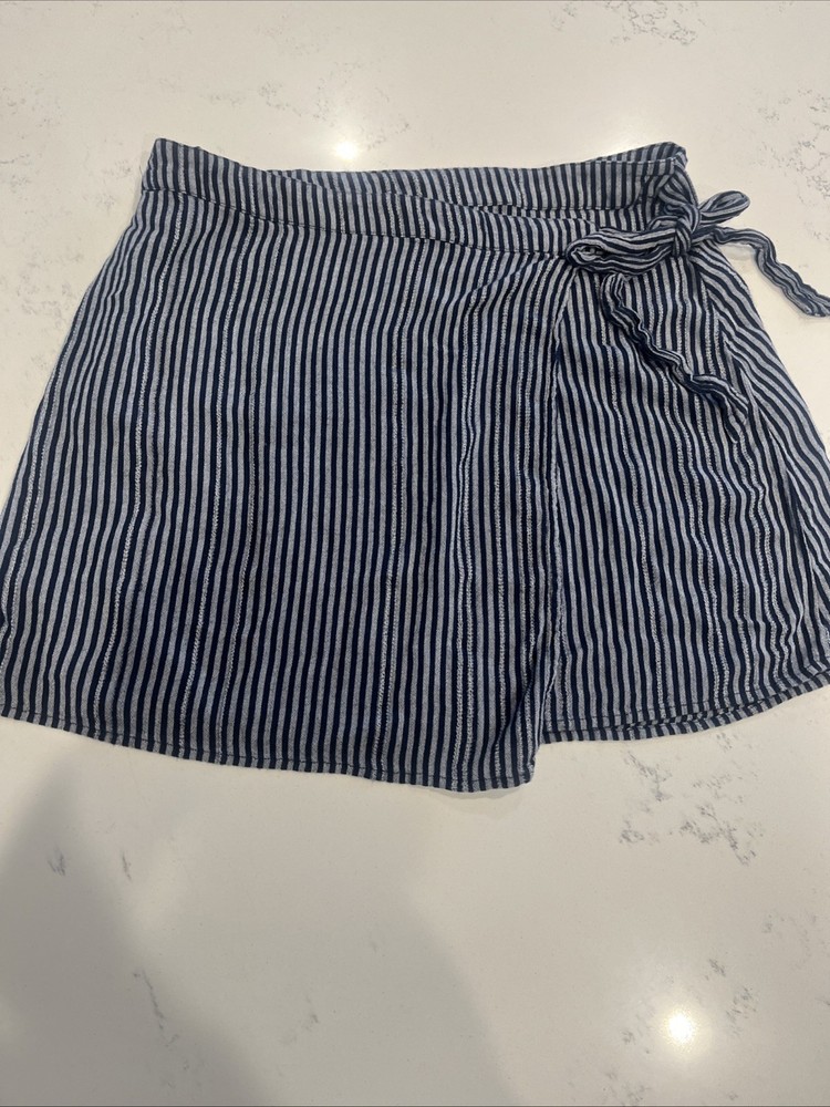 American Eagle Skirt Coverup Medium Gray Tie Belt Wrap Short Mini Lightweight