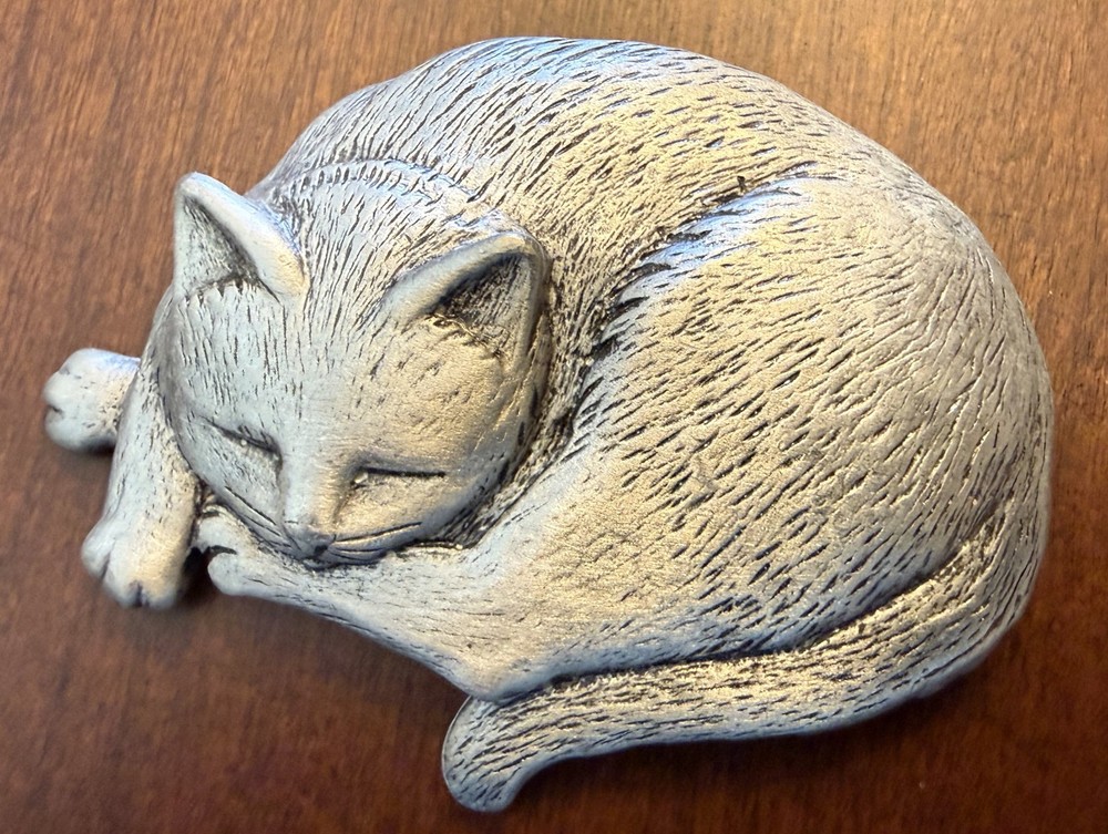Vintage Jonette JJ Brooch Bronze Pewter Tone Sleeping Kitten Cat Pin