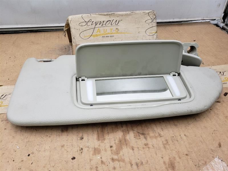 Illuminated Passenger Sun Visor for 02-04 Volvo 60 Series 356782