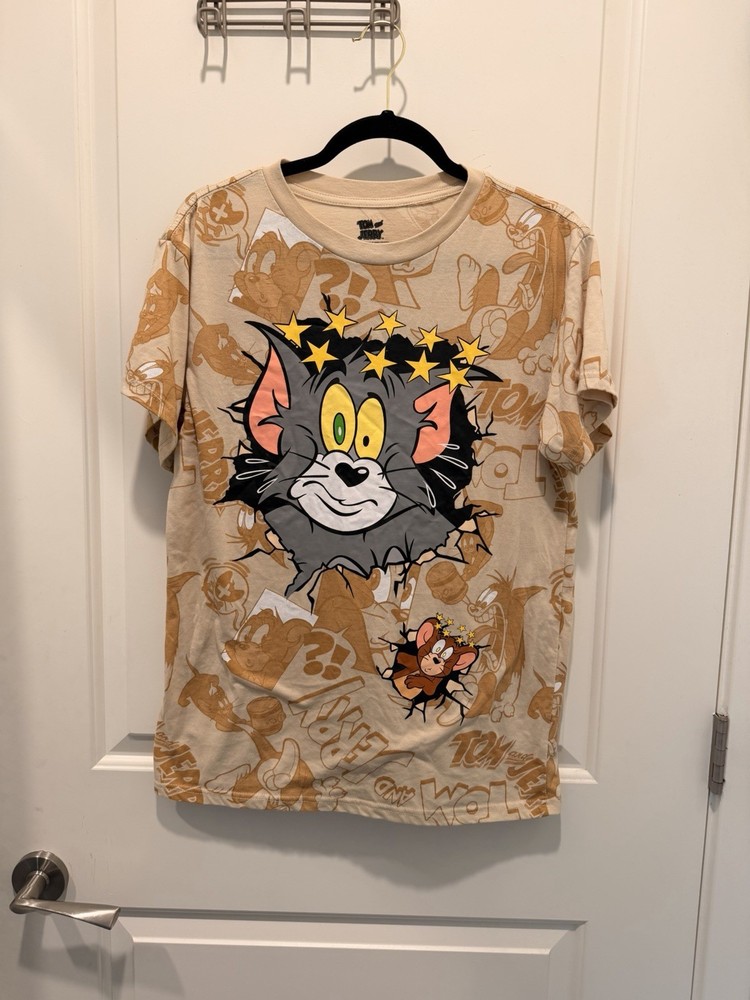 Tom and Jerry All-Over Print Graphic T-Shirt Size M