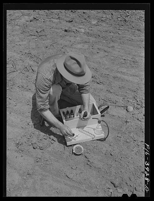 Photo:Lauderdale County Alabama Julien H Case 1942 TVA Farm Soil Test