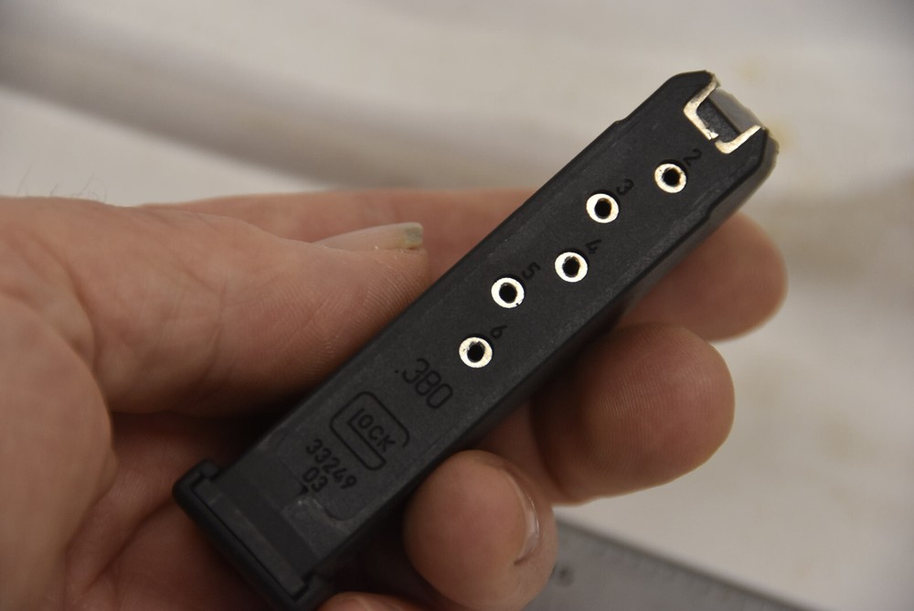 Glock   .380 cal.  6 round  Magazine 33249