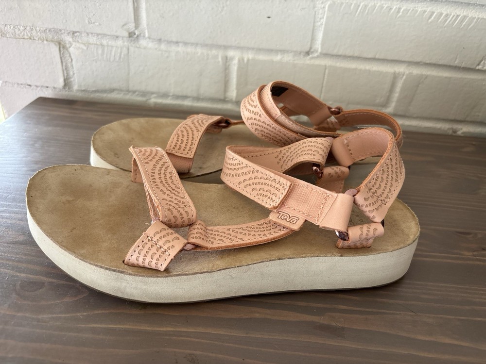 Teva Midform Universal Geometric Women’s Sandals Peach Size 9