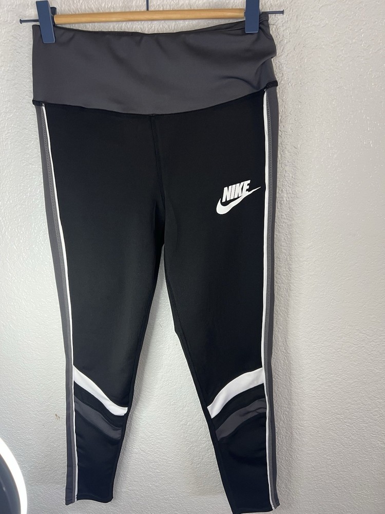 Nike Black/Gray/White Colorblock Ankle Leggings Women’s Logo Accent Size L/XL