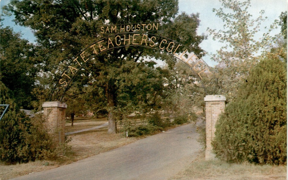 SAM HOUSTON, STATE TEACHERS COLLEGE, HUNTSVILLE, TEXAS Postcard