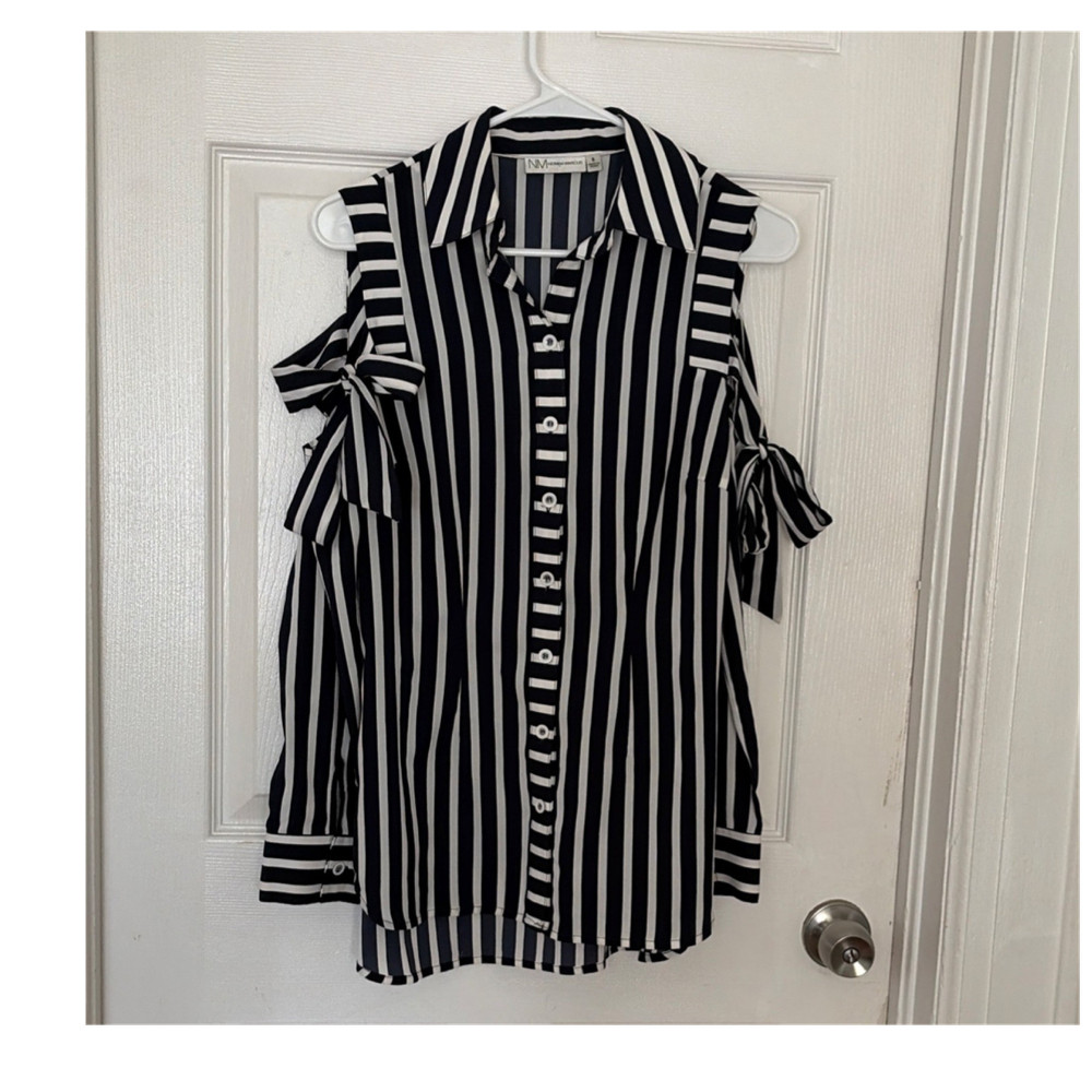 Neiman Marcus navy bl  White Striped Collared Cold Shoulder Button-Down Blouse S