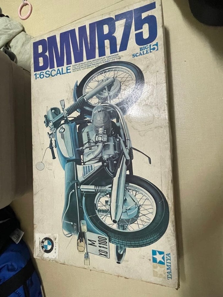 Tamiya 1/6 BMW R75 WWII German Motorcycle Big Scale Plastic Model Kit Unbuilt