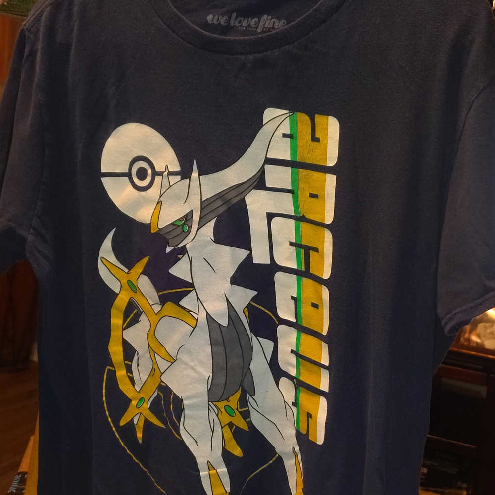 we love fine Pokémon Arceus Men's L Navy Blue Graphic Logo Crew Neck Cotton Tee