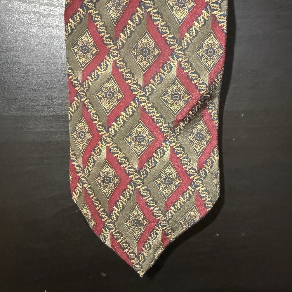Bill Blass 100% Silk Men's Tie Vintage - Red Geometric Pattern