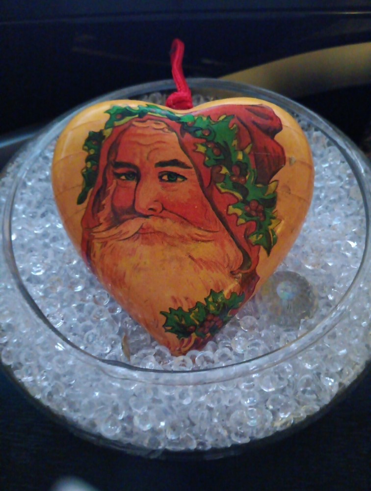 Vintage Country Victorian Paper Mache Decoupage Heart Shape Santa Ornament