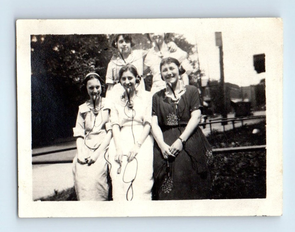 Old Vintage Photo WOMEN TELEPHONE SWITCHBOARD OPERATOR GROUP PICTURE