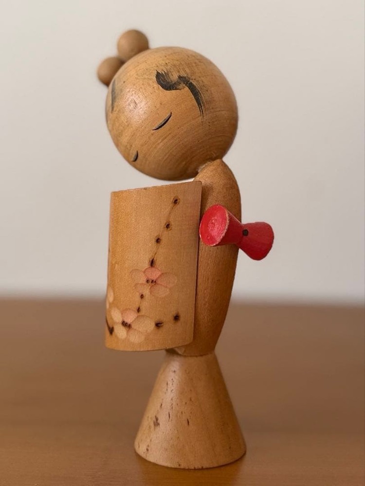 Sweet Showa Retro Kokeshi Doll 16cm Wooden Cute Figure Vintage Collectible