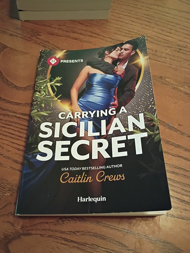 Carrying a Sicilian Secret by Caitlin Crews (2025, Mass Market)