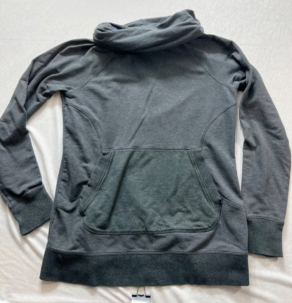 LL Bean Cozy Gray Pullover Womens Small Cowl Neck Sweatshirt With Thumb Holes