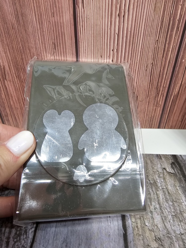 Stampin' UP! PENGUIN BUILDER PUNCH NEW IN PACKAGE