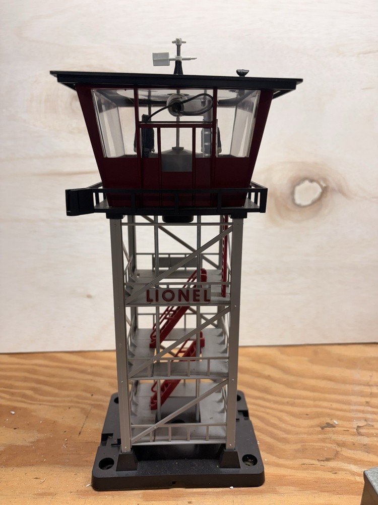 Lionel 6-32988 192 O Gauge Operating Railroad Control Tower