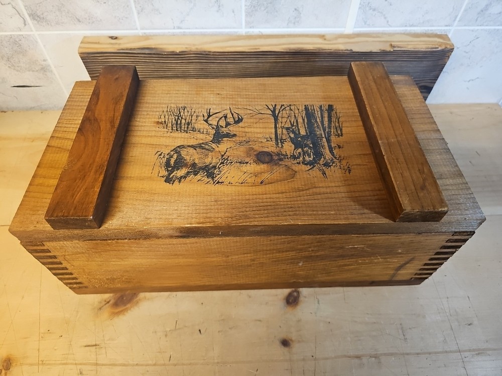 Evans American Wildlife Buck And Doe Dovetailed Wood Ammo Box
