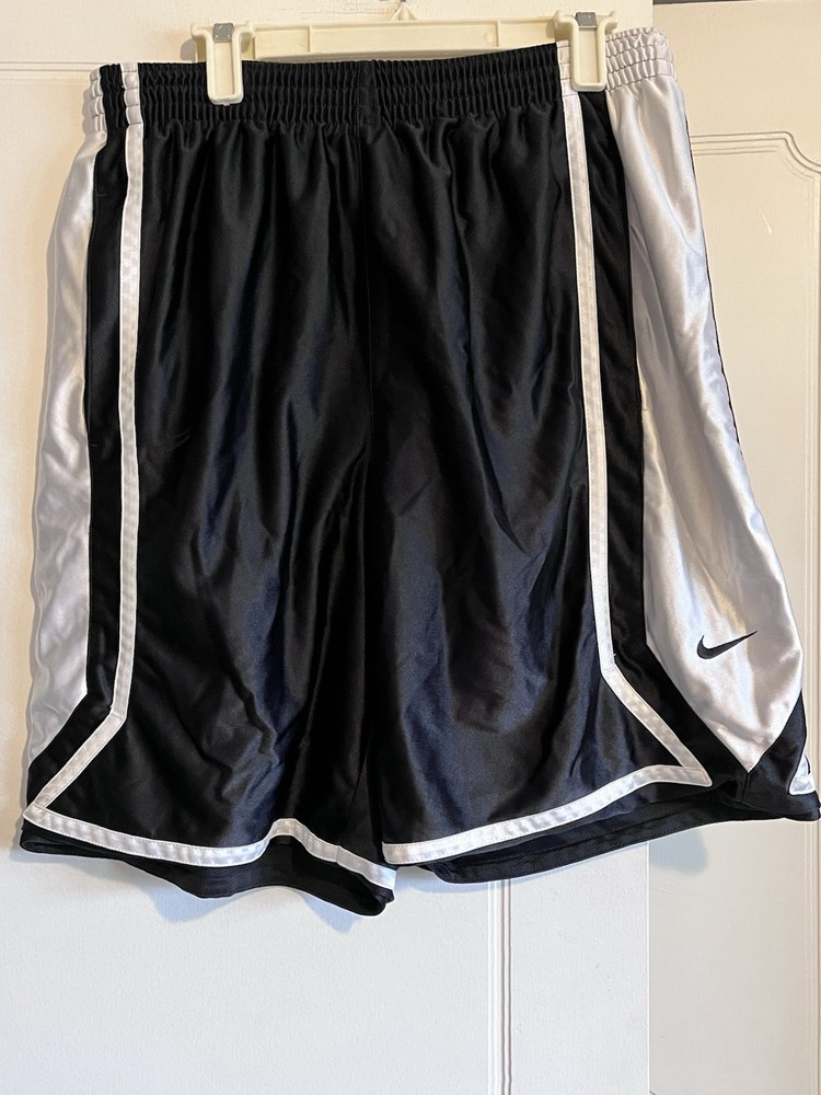 VTG Y2K Nike Mens XL White/Black Basketball Athletic Gym Shorts Pockets 23” Long