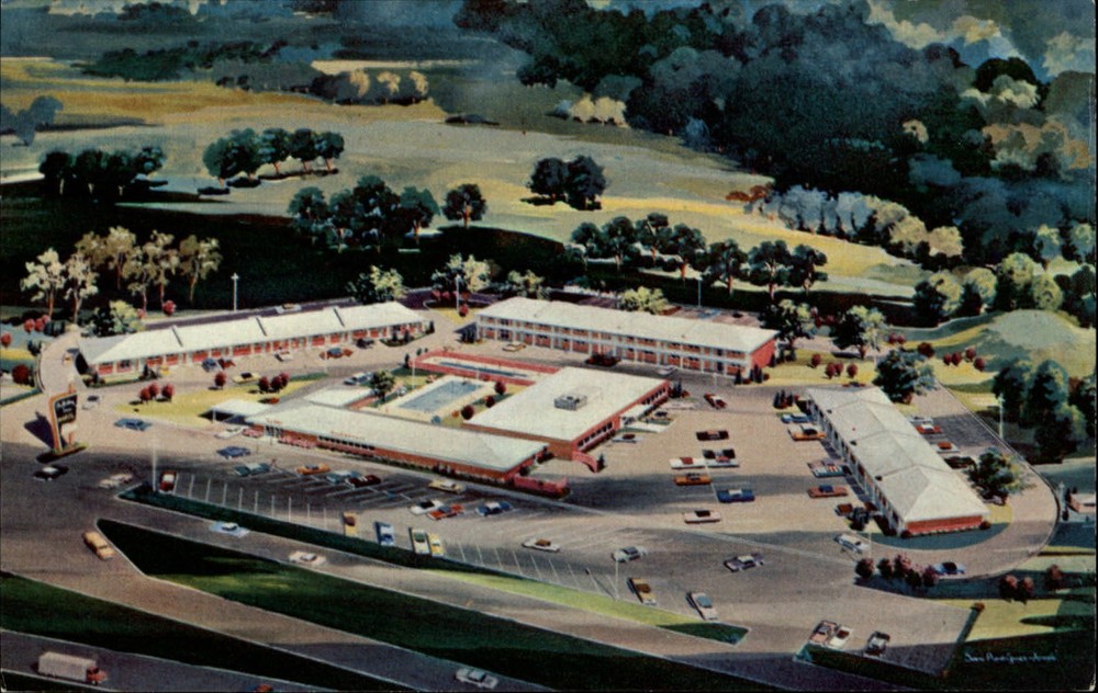 Tulsa Oklahoma Holiday Inn West Turner Turnpike Route 66 unused vintage postcard