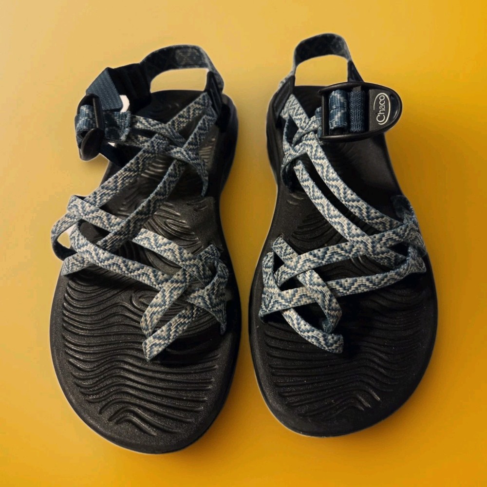 Chaco Blue & White Strappy Water Sport Sandals Toe Loop Women's Size 10 W