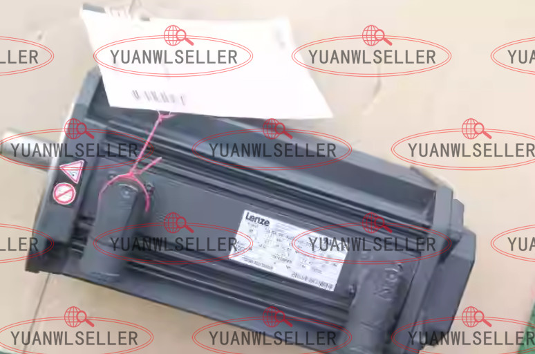 NEW ONE Lenze Servo Motor MCA13I41-RS0B0-N19N-ST5S00N-R0SU