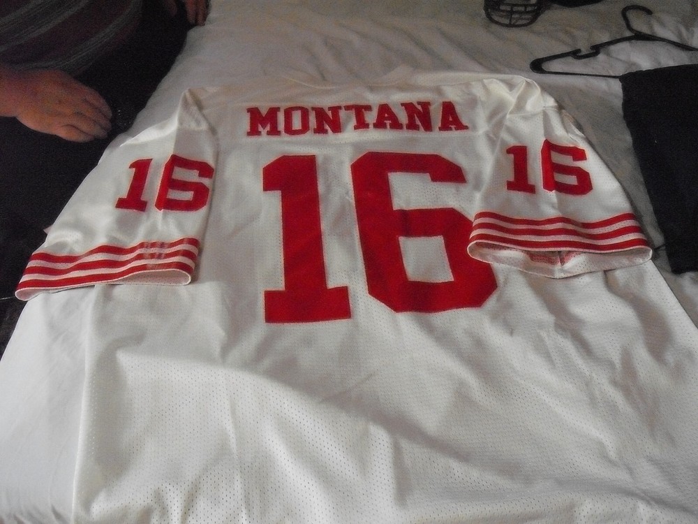 Joe Montana Men's Mitchell and Ness Authentic Jersey; Size 56 (3X) Used