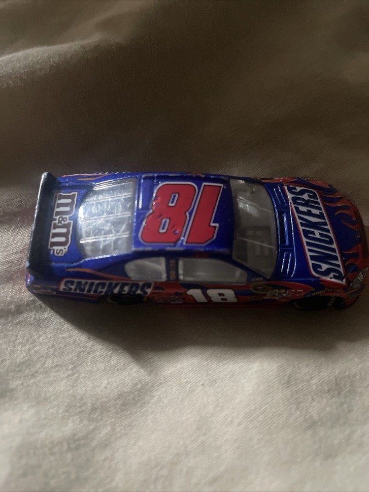 Kyle Busch CVS Exclusive #18 Snickers Car Nascar Diecast 1/64 Blue W/ Red Flames
