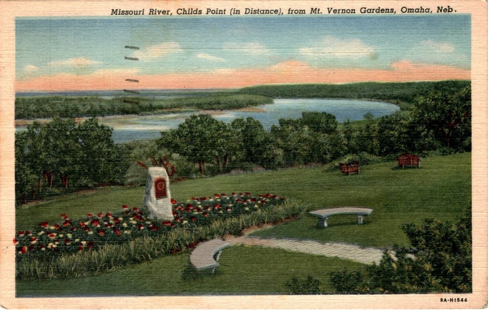 Missouri River, Childs Point, Mt. Vernon Gardens, Omaha, Neb, Monument Postcard