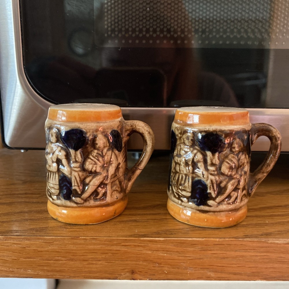 Vintage Japan Ceramic Beer Steins Salt & Pepper shakers