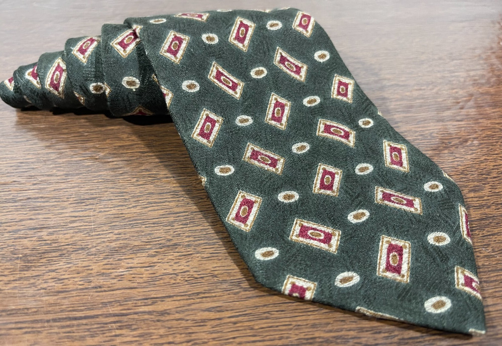 Today's Man Designer Neck Tie - 100% Silk - Hand Made in Italy - Green & Red