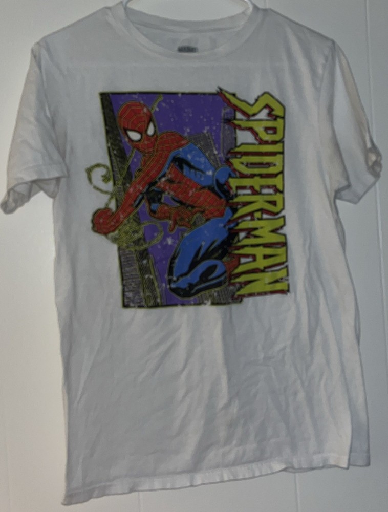 Marvel Spider-Man Graphic T-Shirt Size Small