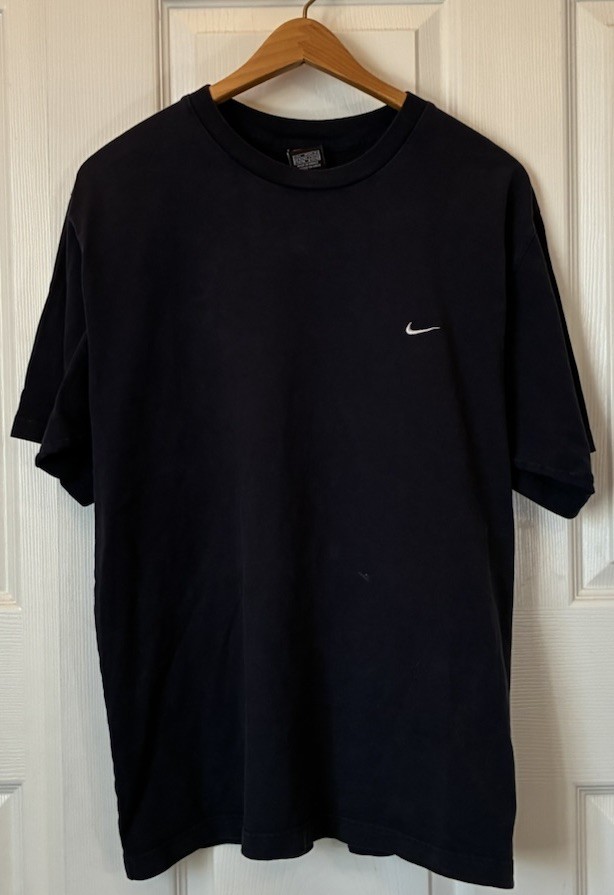 Vintage 90s Nike Mini Swoosh Mens Large Red Tag Black Faded Embroidered T-Shirt