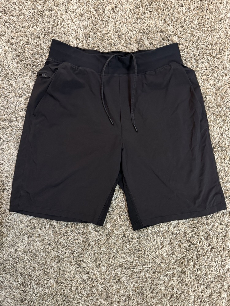 Lululemon Mens Medium Shorts T.H.E. Short Lined 9