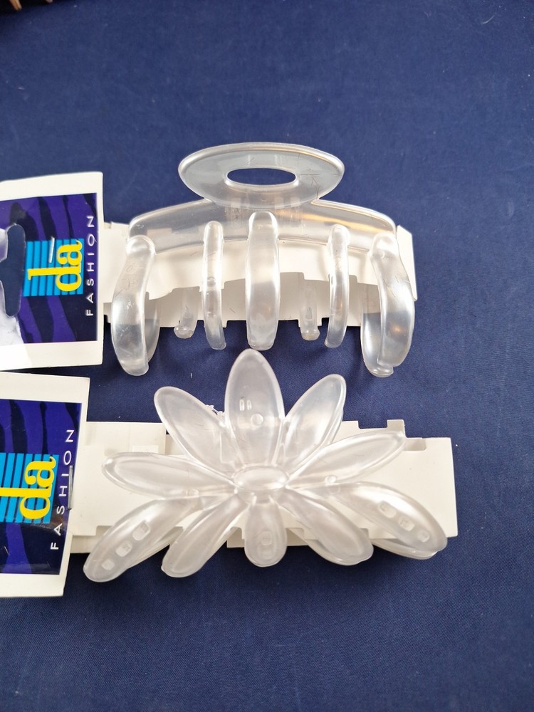 White Frosted Retro Hair Claw Clips 3.5