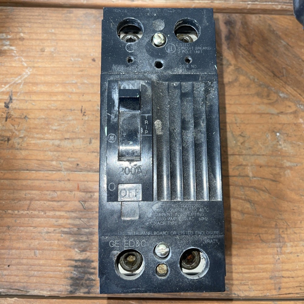200 amp breaker 2 pole GE  Good condition, black color  standard  very rare