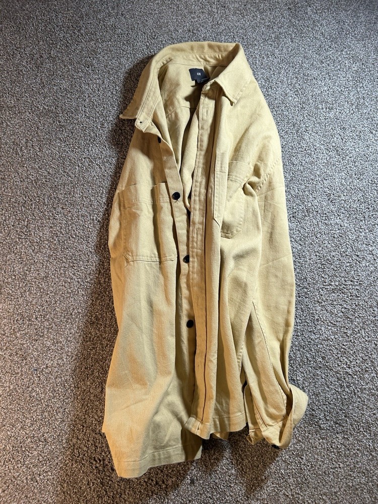Men’s H&M Yellow Jacket Relaxed Fit Button Up