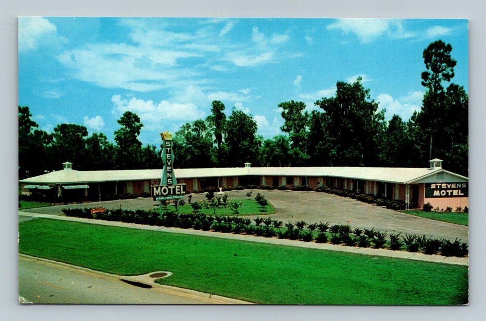 OCALA, Florida Postcard STEVENS MOTEL Dixie Highway 301 / 17 Roadside