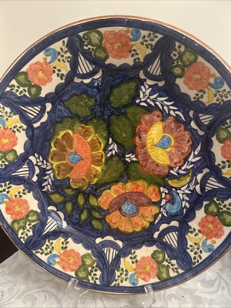 Spectacular Olaria￼Portuguese Hand painted Pottery 15 In Platter