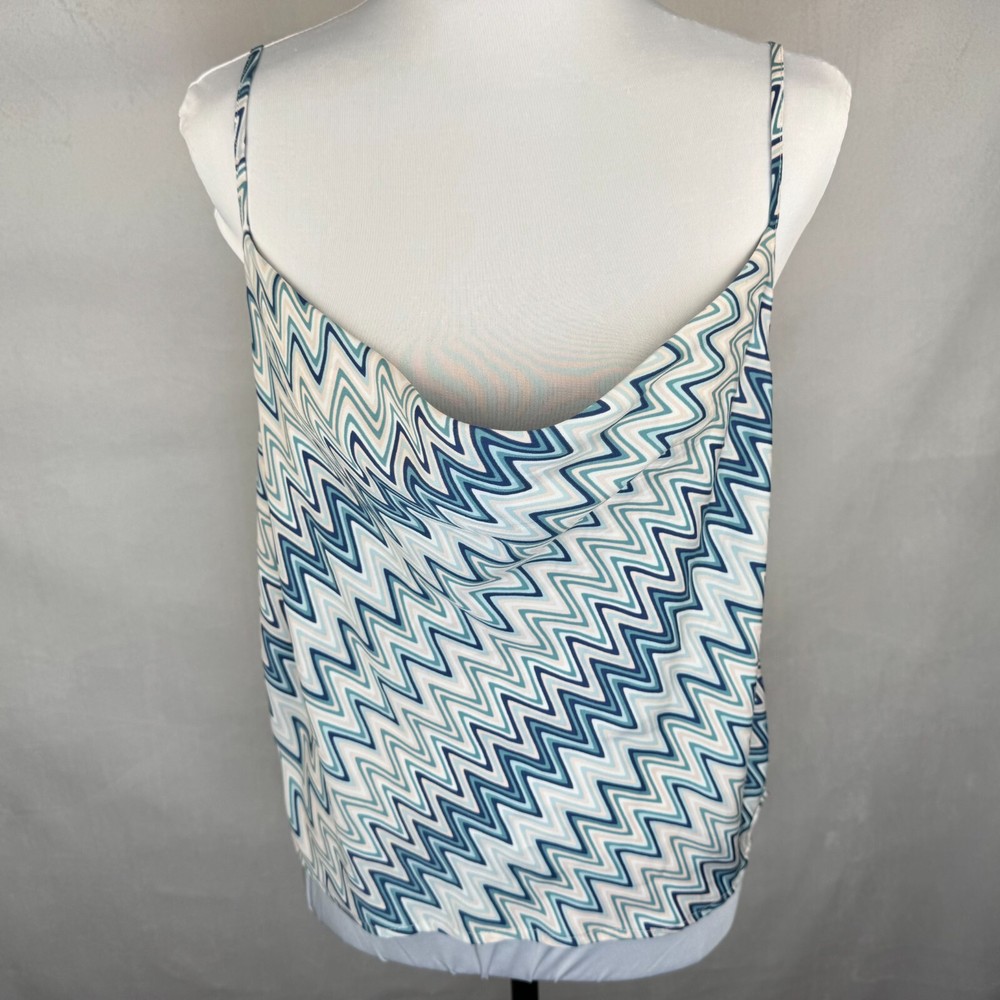 Forever 21 White ZigZag Cowl Neck Crop Top with Spaghetti Straps Size M