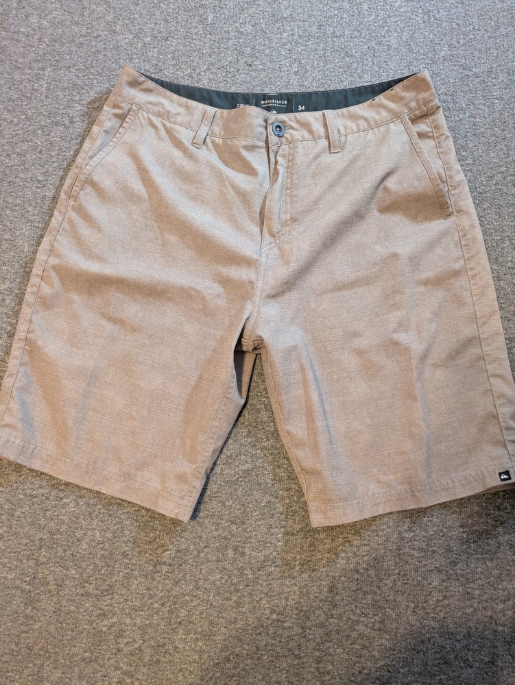Quicksilver Amphibian Hybrid Chino Shorts Mens Size 34 Khaki Stretch 9”