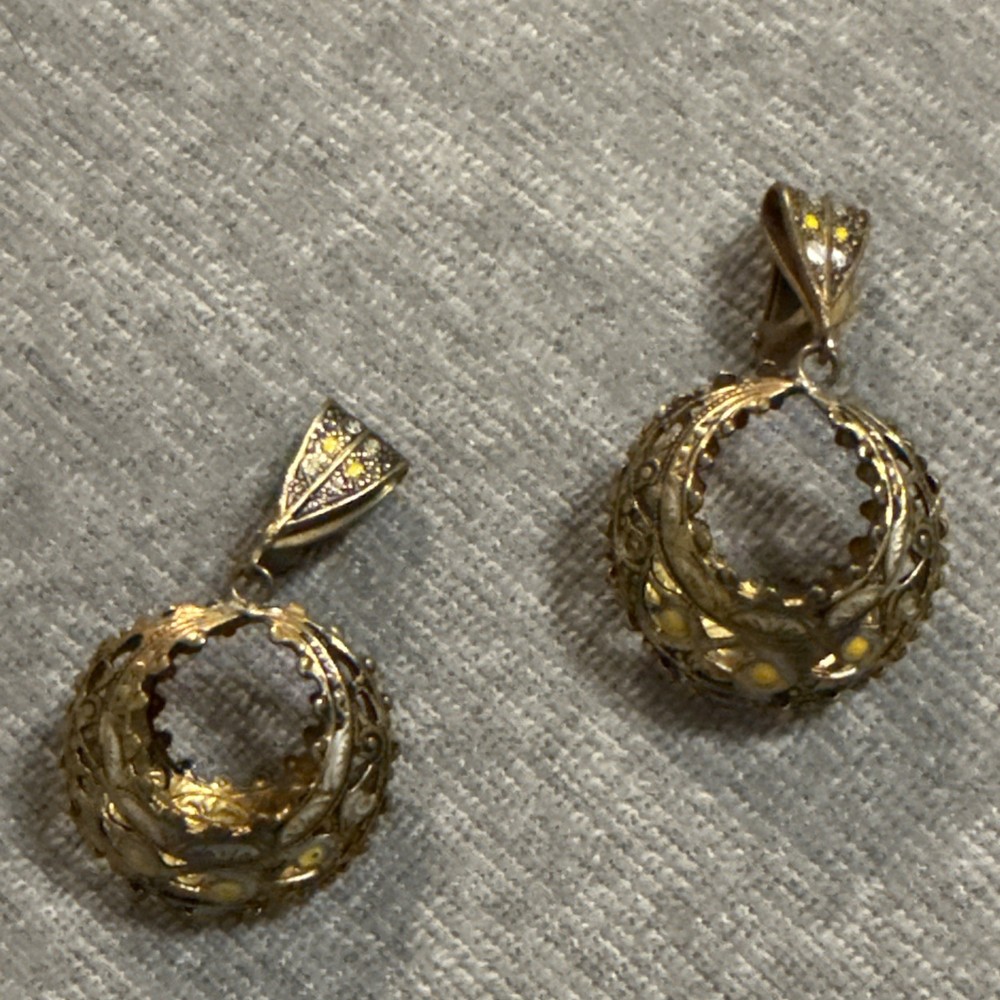 Vintage Damascene Enamel basket style dangle clip on earings Gold Tone Boho